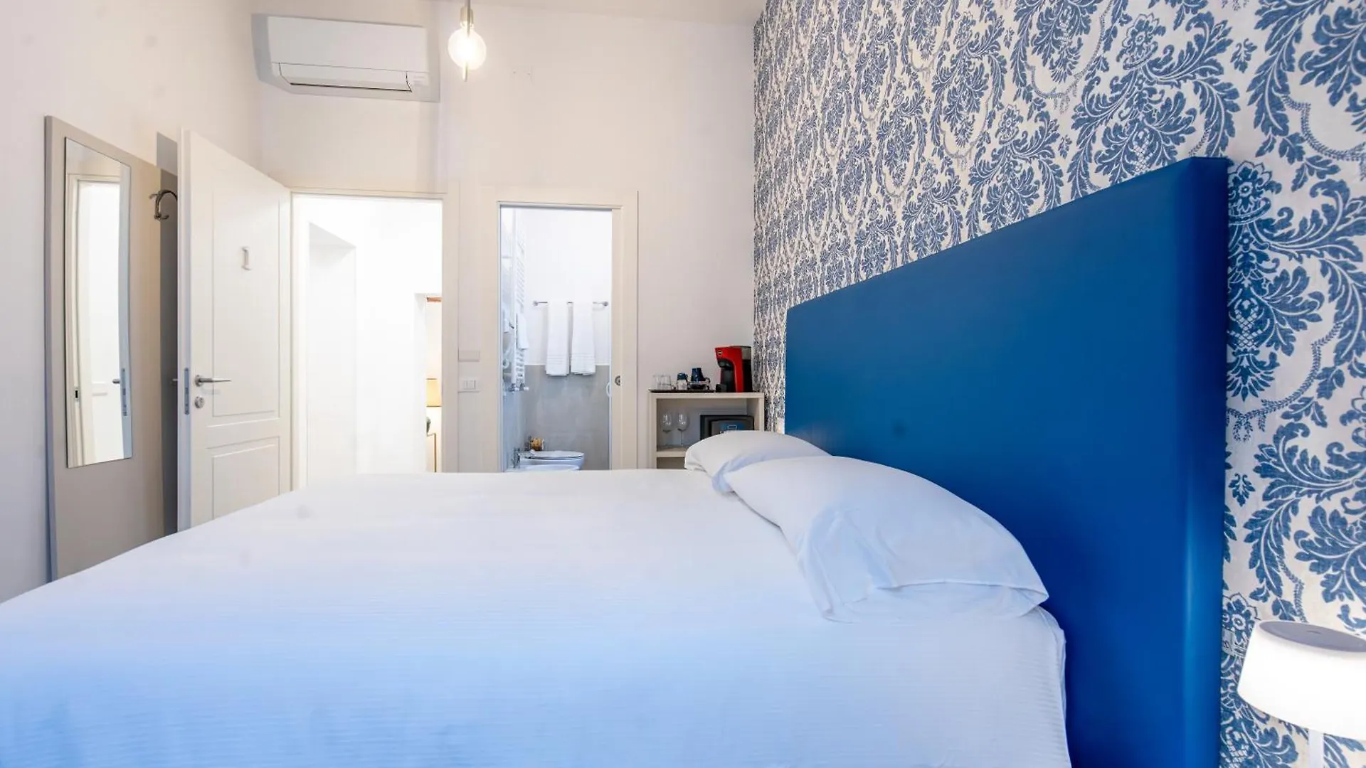 Bed & Breakfast B&B Via Corsica 10 Pisa Italy